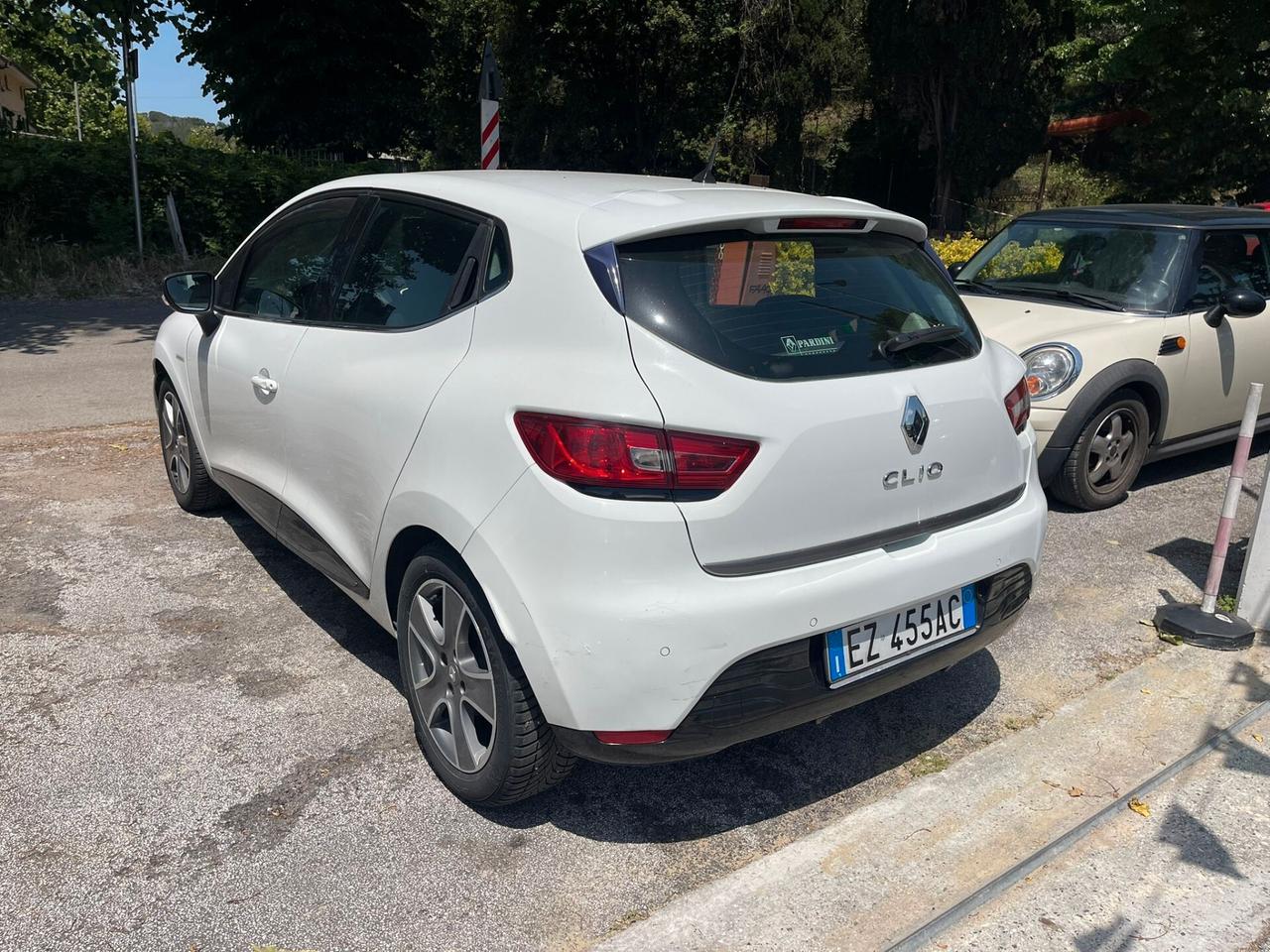 Clio 1.2 75CV 5 porte Costume National