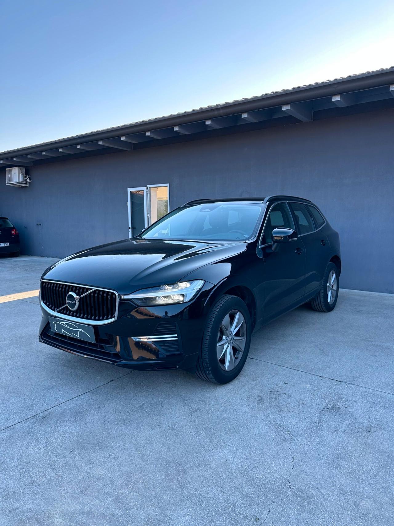 Volvo XC 60 XC60 B4 (d) AWD automatico Core GRANDINATA