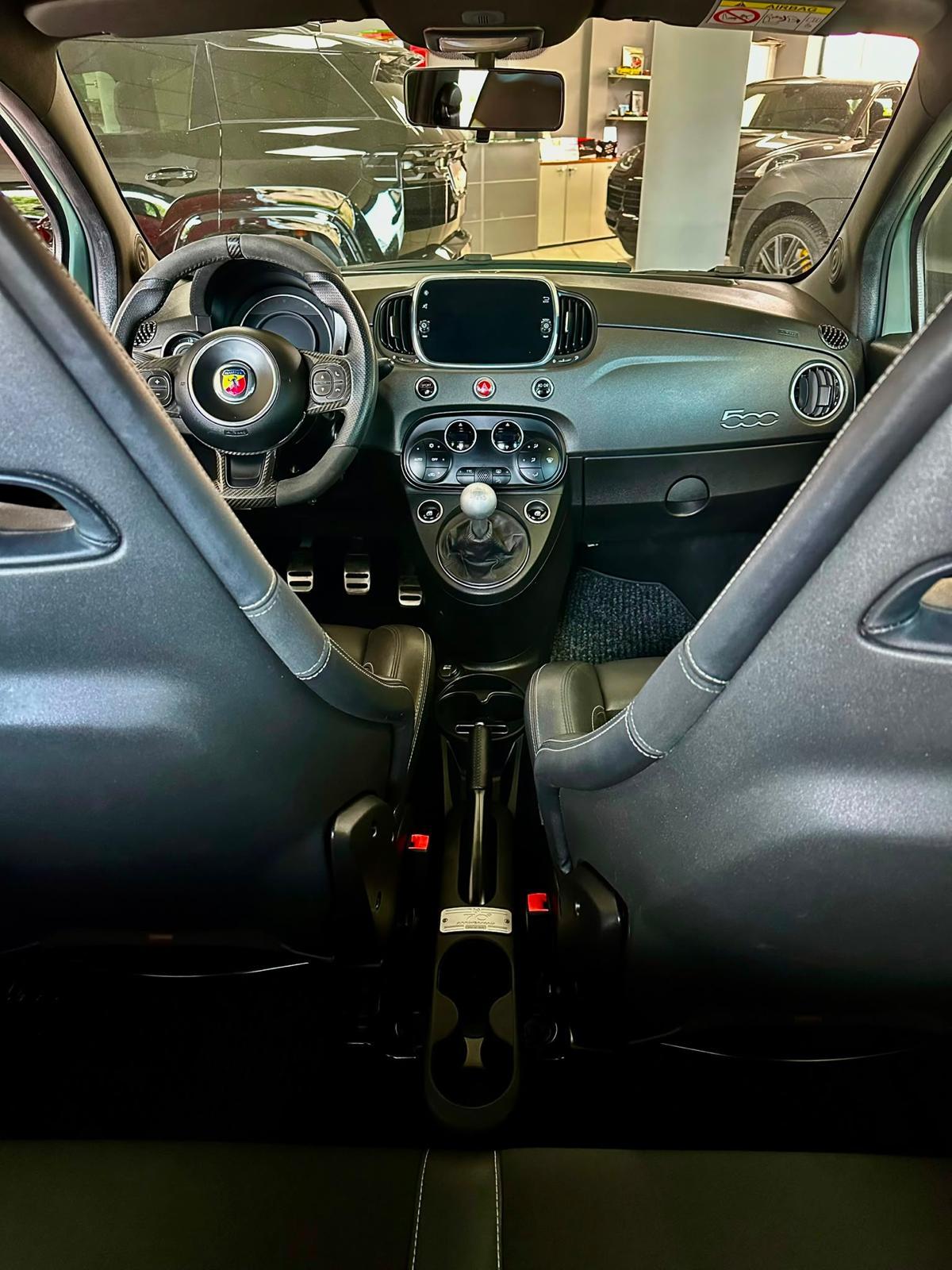 Abarth 695 1.4 t-jet 70th 180cv