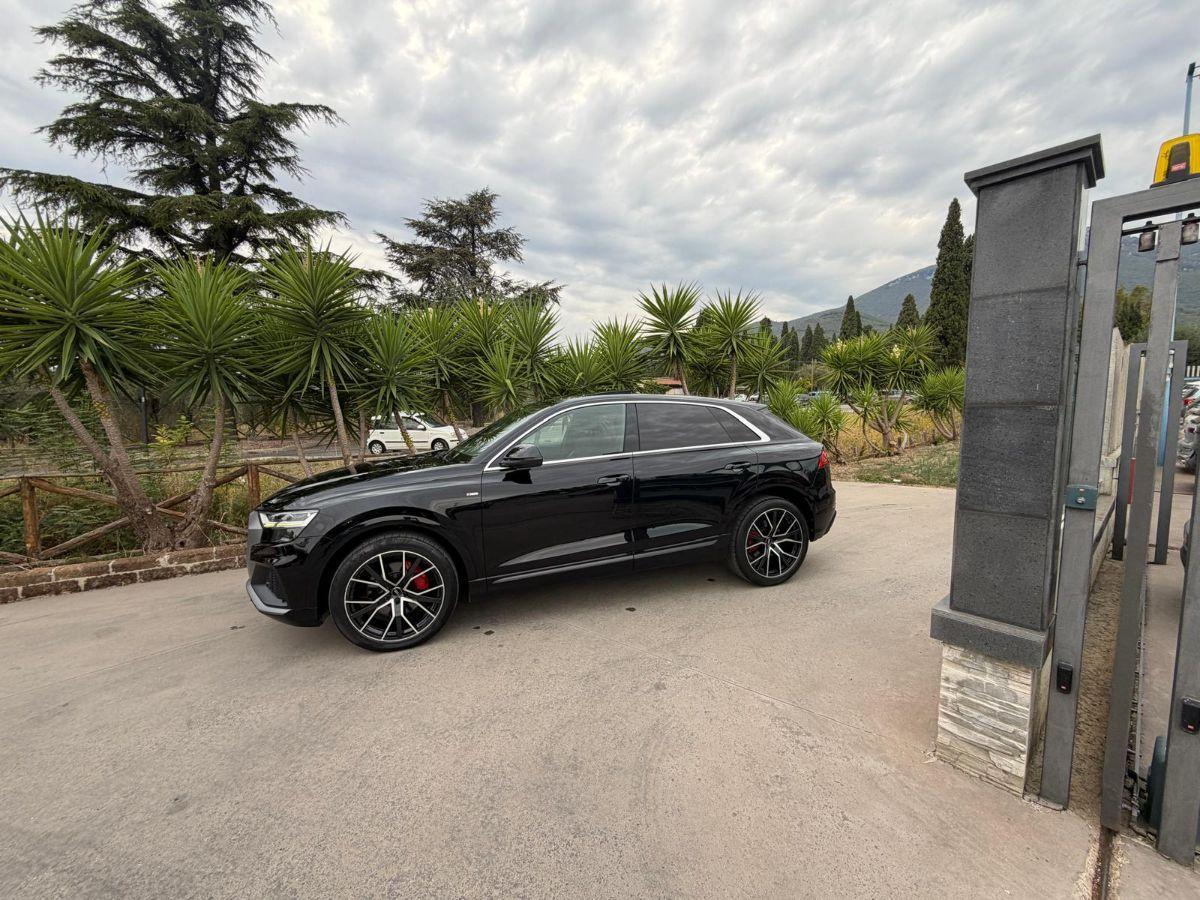 AUDI - Q8 - 50 TDI 286 CV quattro tiptronic S line
