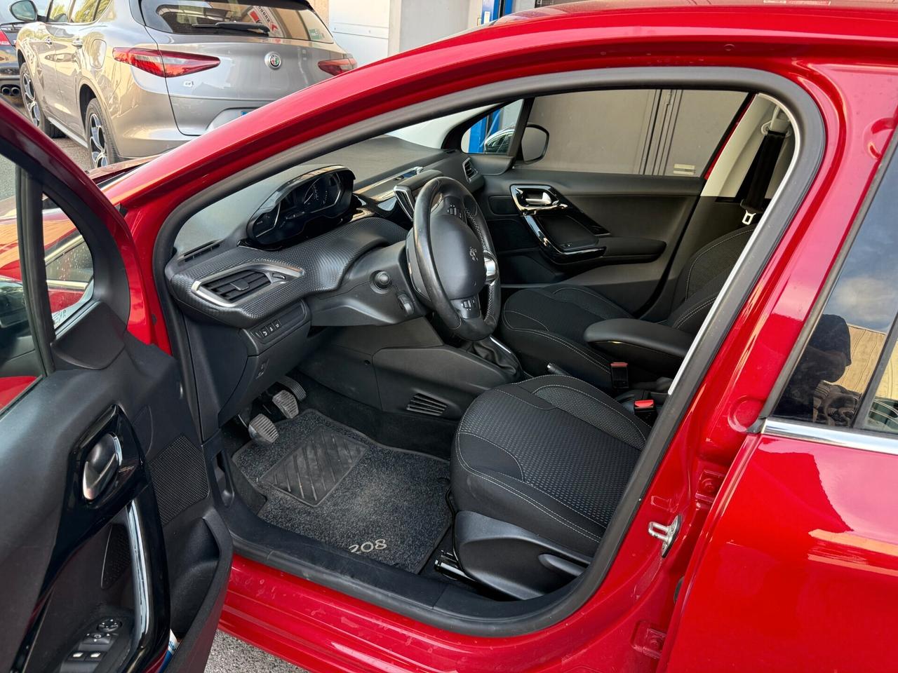 Peugeot 208 110 S&S 5 porte Allure