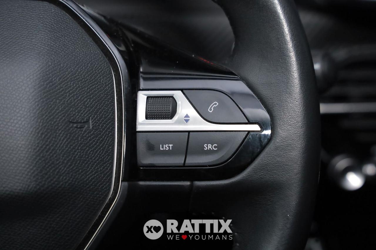 Peugeot e-2008 motore elettrico 100KW Allure Pack