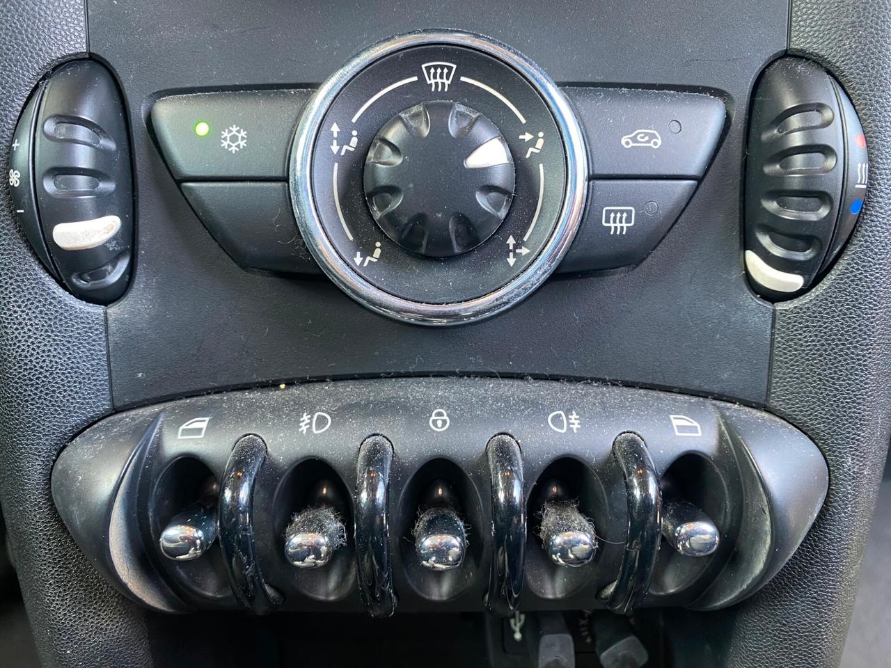 Mini 1.6 16V One (55kW)