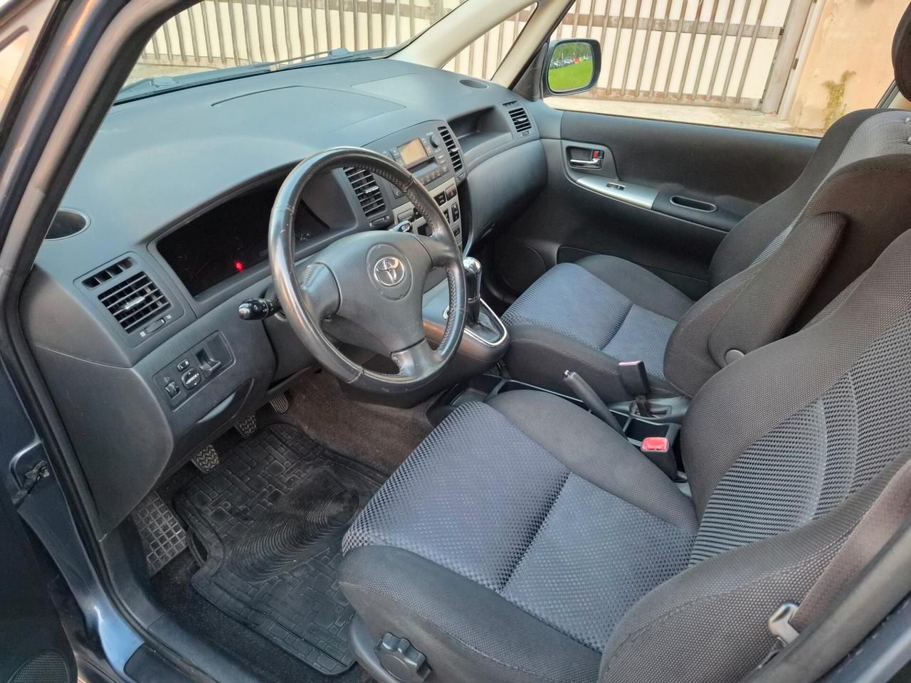 Toyota Corolla Verso 1.6 16V