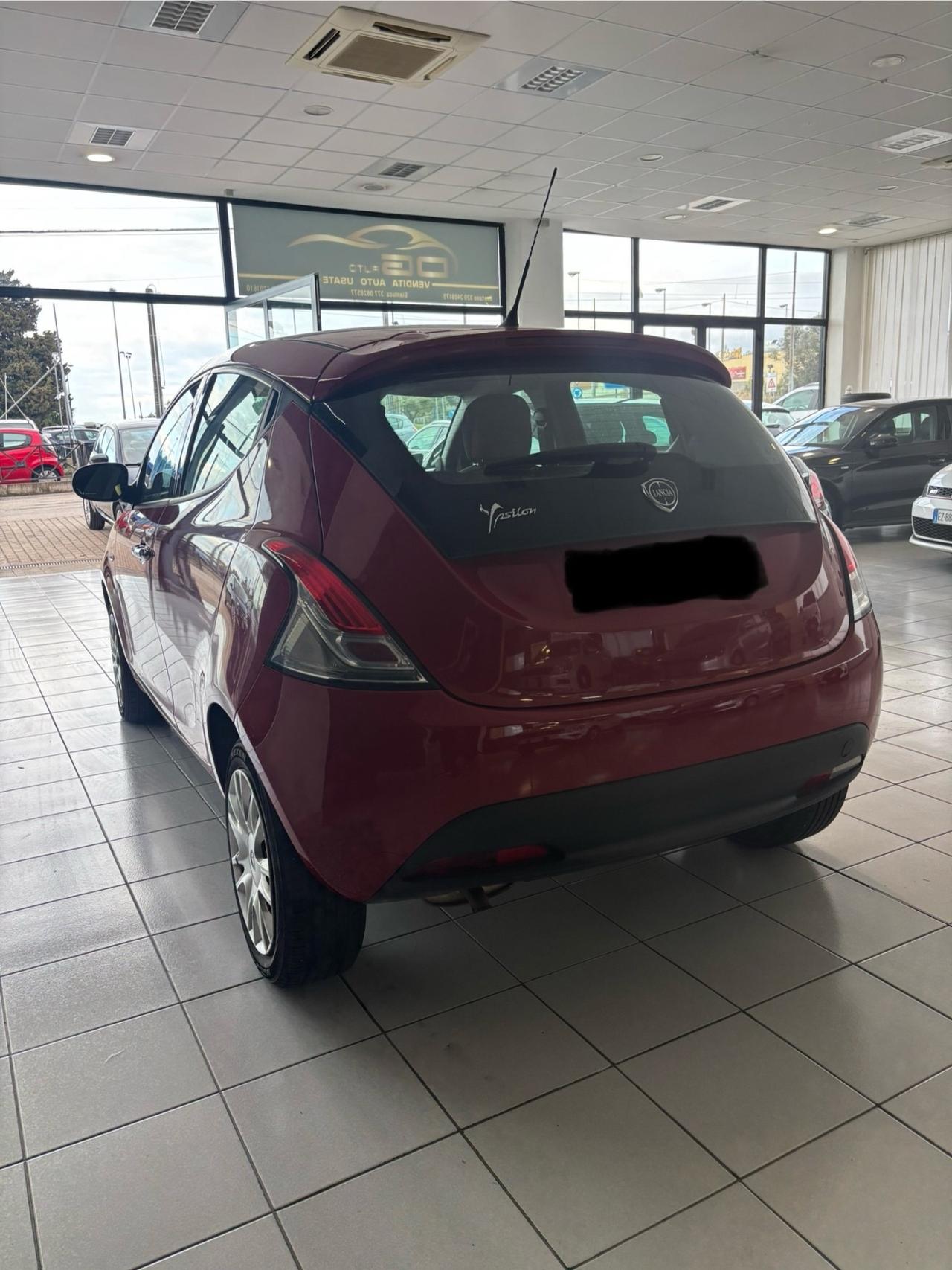 Lancia Ypsilon 1.2 69 CV 5 porte S&S Platinum