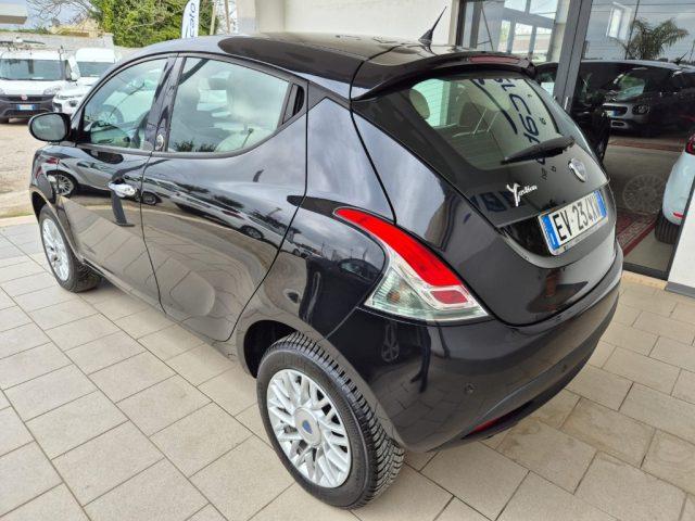 LANCIA Ypsilon 0.9 TwinAir 85 CV 5 porte Metano Ecochic Gold