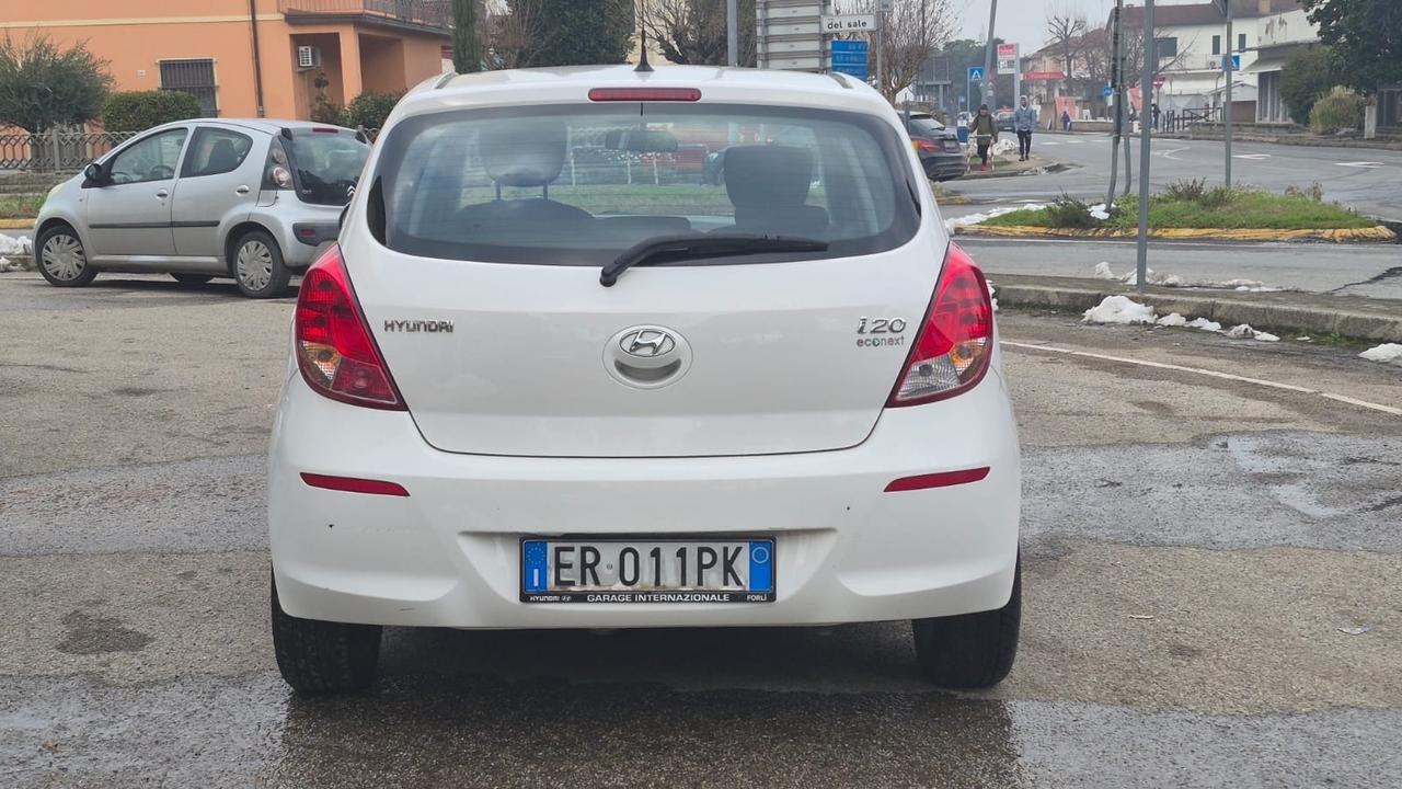 Hyundai i20 1.2 5p. Econext Sound Edition