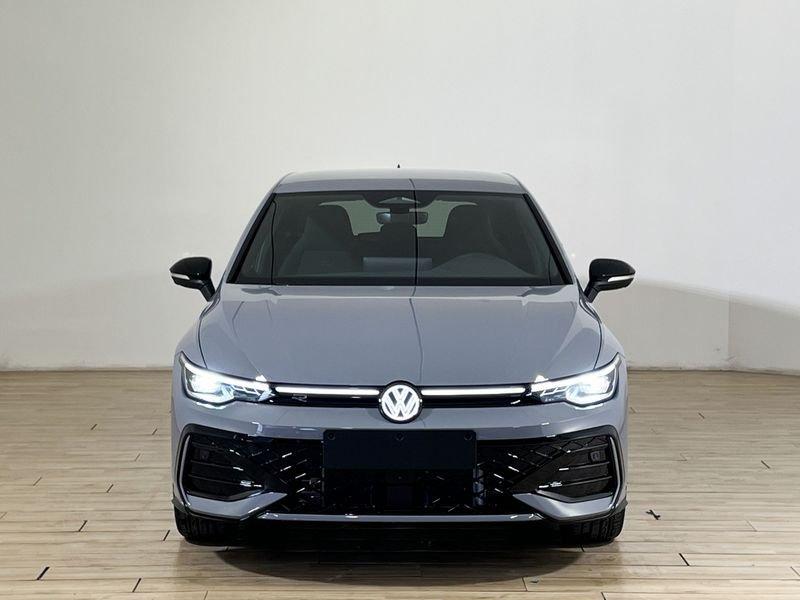 Volkswagen Golf Golf 1.5 etsi R-Line Plus 150cv dsg