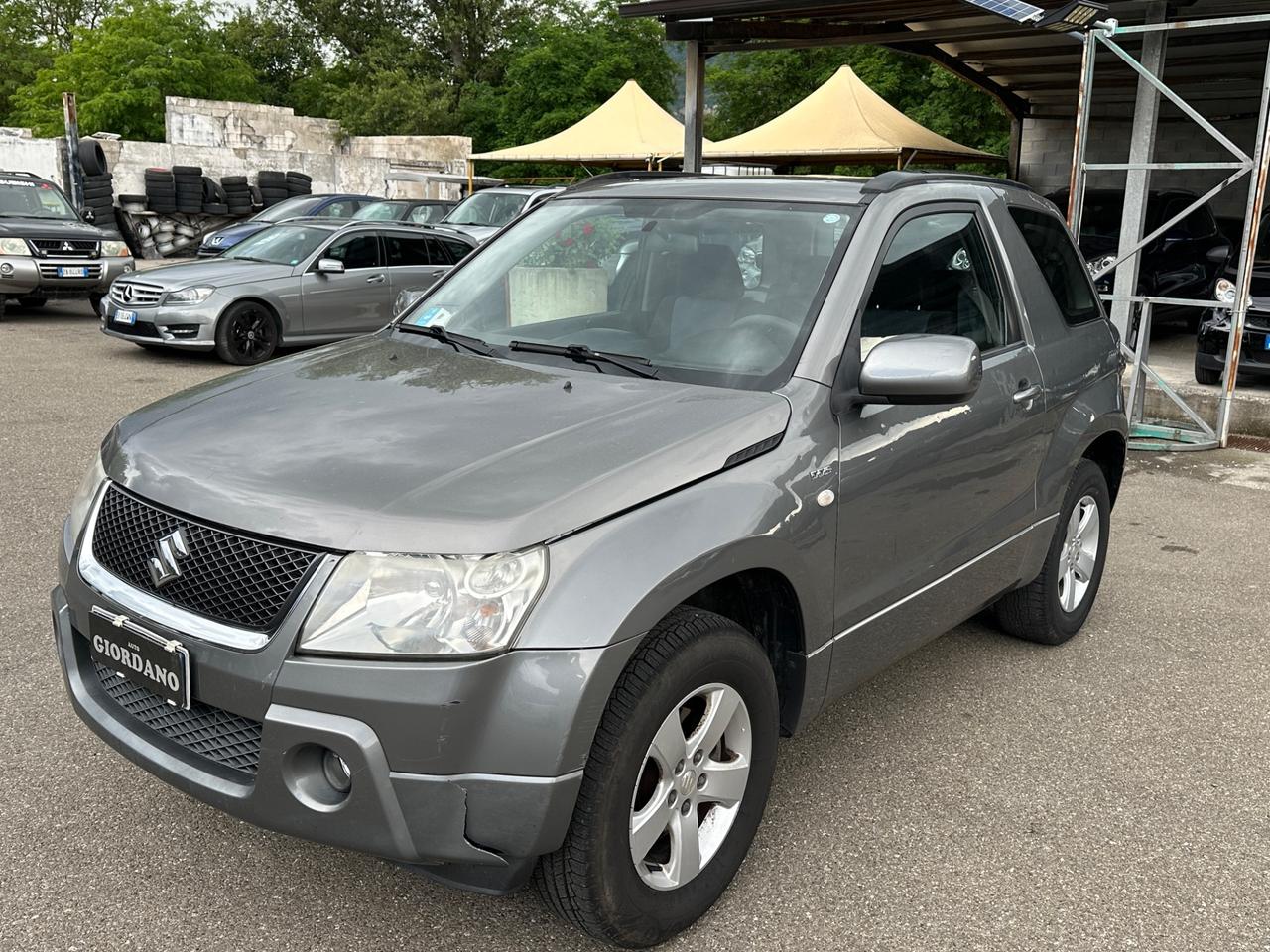 Suzuki Grand Vitara 1.9 3 porte grandinata