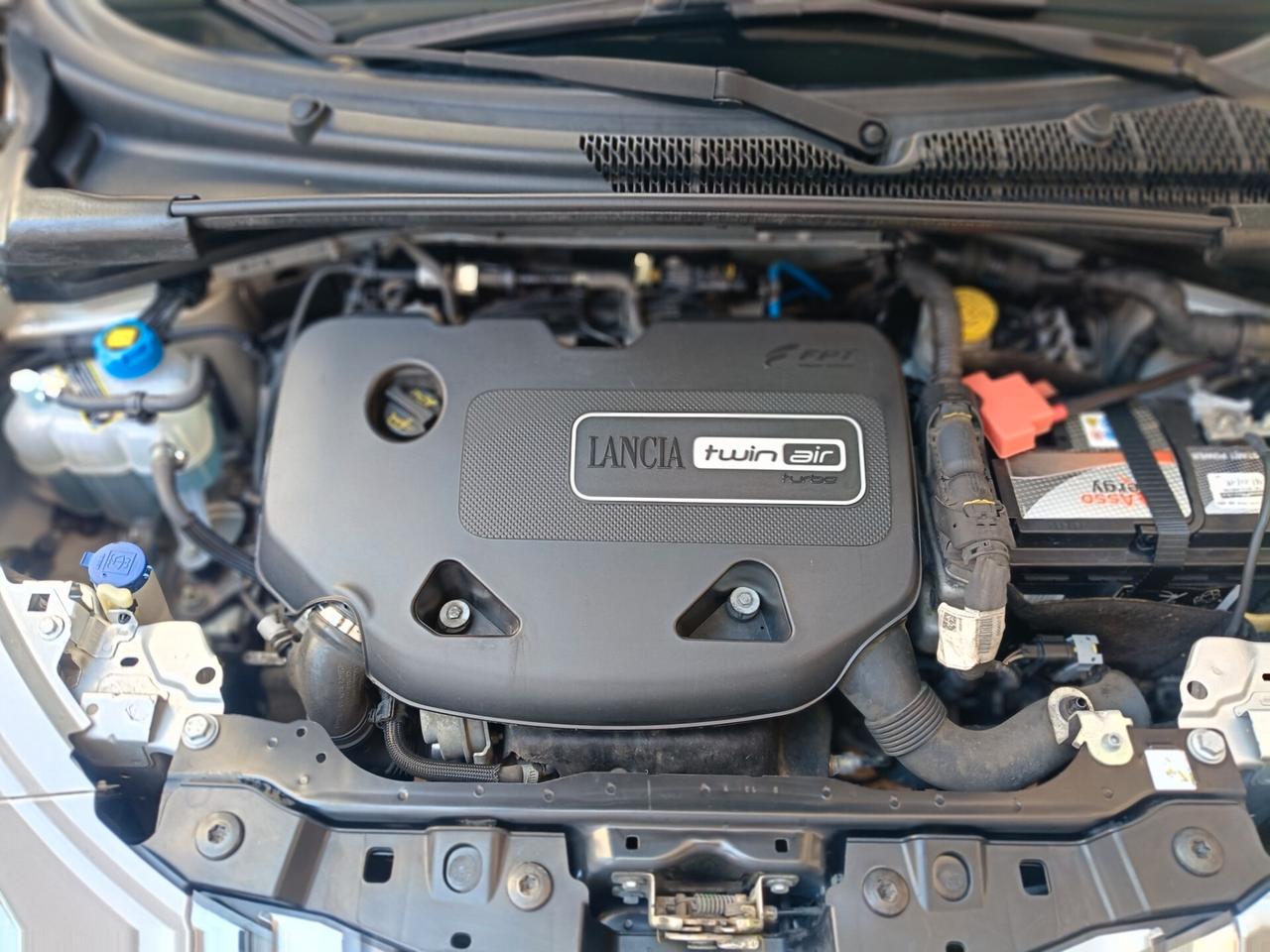 LANCIA YPSILON 900 BENZ/METANO-NEOPATENTATI-Euro5900