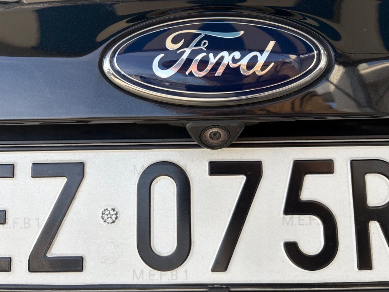 Kuga 2.0 TDCI 150 CV 2WD Titanium TETTO APRIBILE!