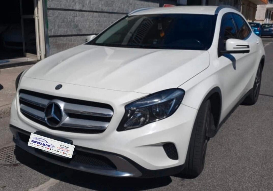 Mercedes-benz GLA 200 D 136 CV AUTO SPORT