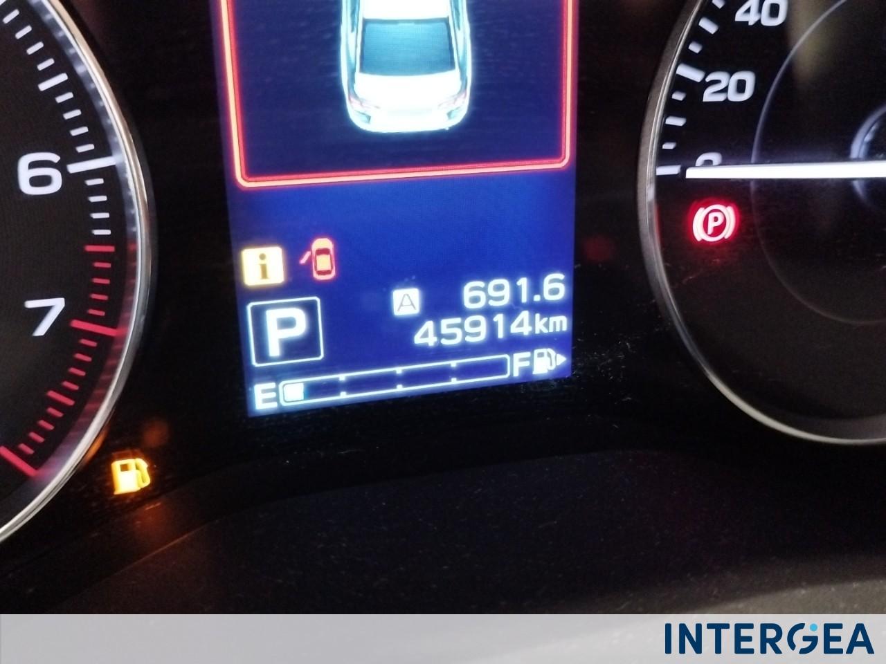 SUBARU Impreza 1.6i Style navi lineartronic
