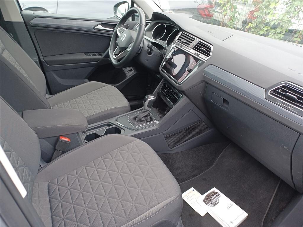VOLKSWAGEN TIGUAN 2.0 TDI 150CV DSG SCR LIFE ( FARI LED - TETTO PANORAMICO APR. - CLIMA TRIZONA - ADAPTIVE CRUISE - NAVI - APP CONNECT - PARK ASSIST )