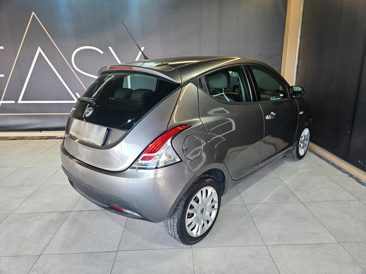 Lancia Ypsilon 1.2 Gold ecochic Gpl