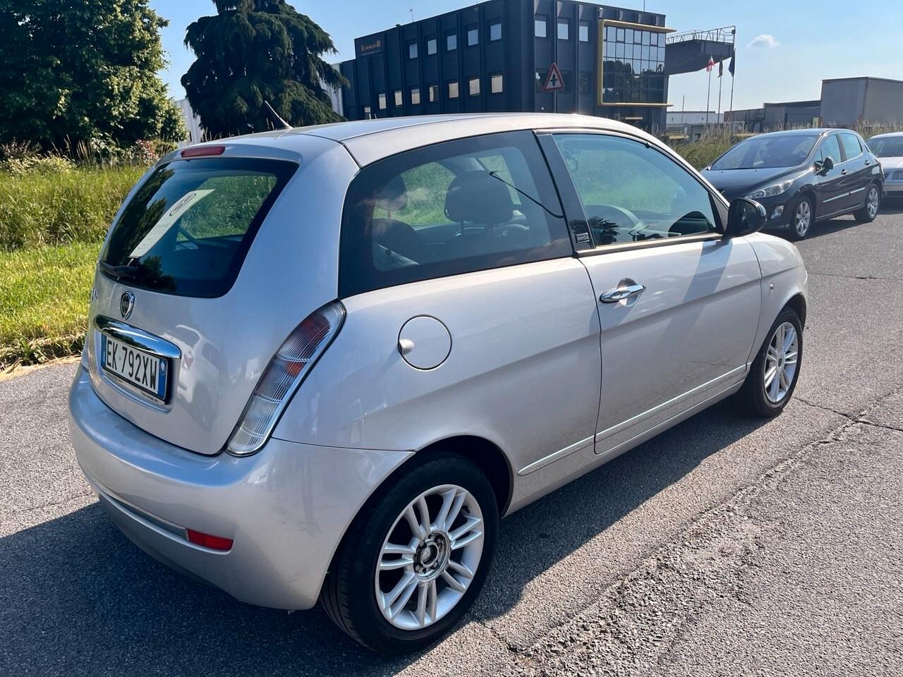 Lancia Ypsilon 1.4 Ecochic GPL