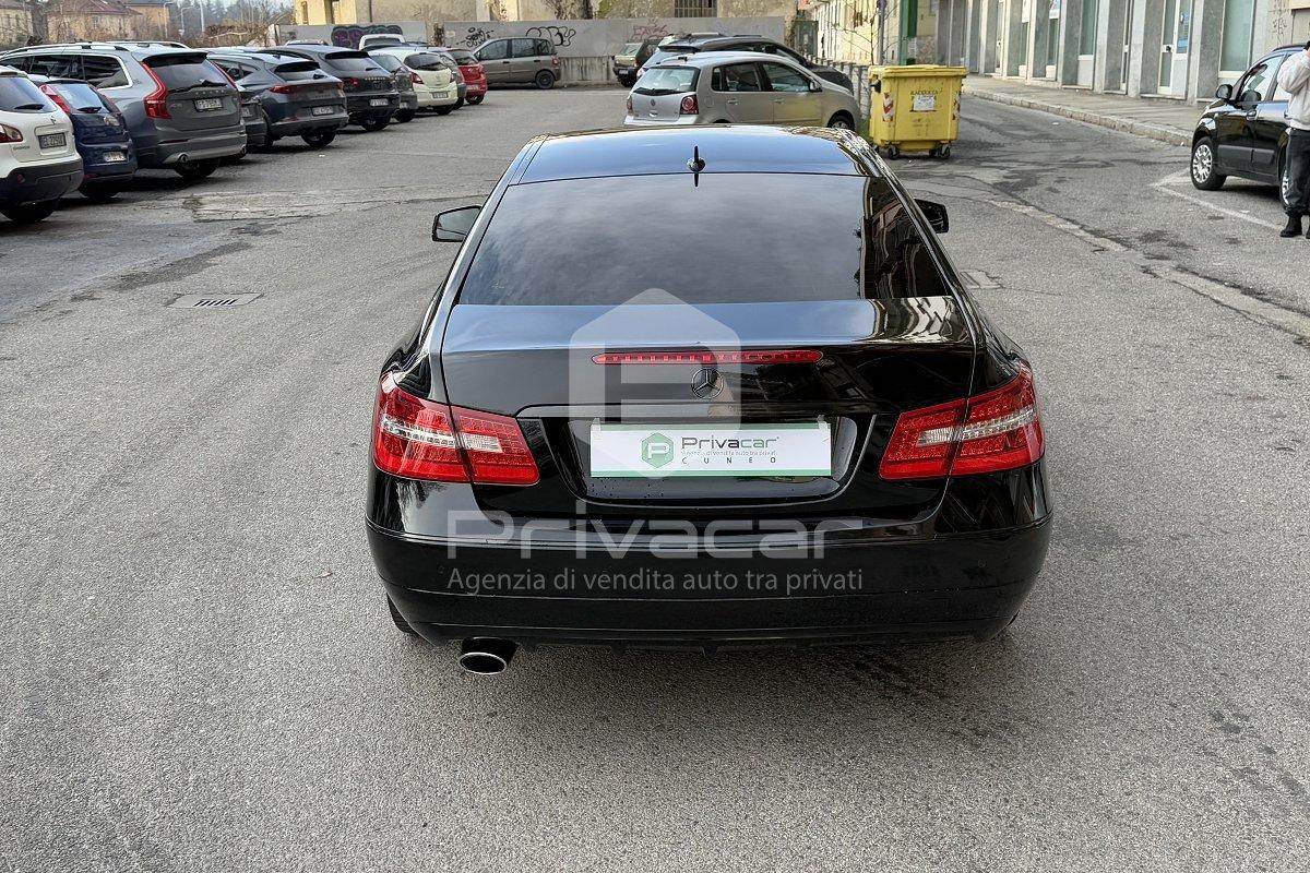 MERCEDES E 220 CDI Coupé BlueEFFICIENCY Avantgarde