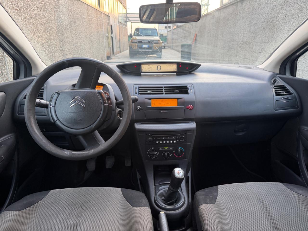 CITROEN C4 1.4 BENZINA EURO4 NEOPATENTATI