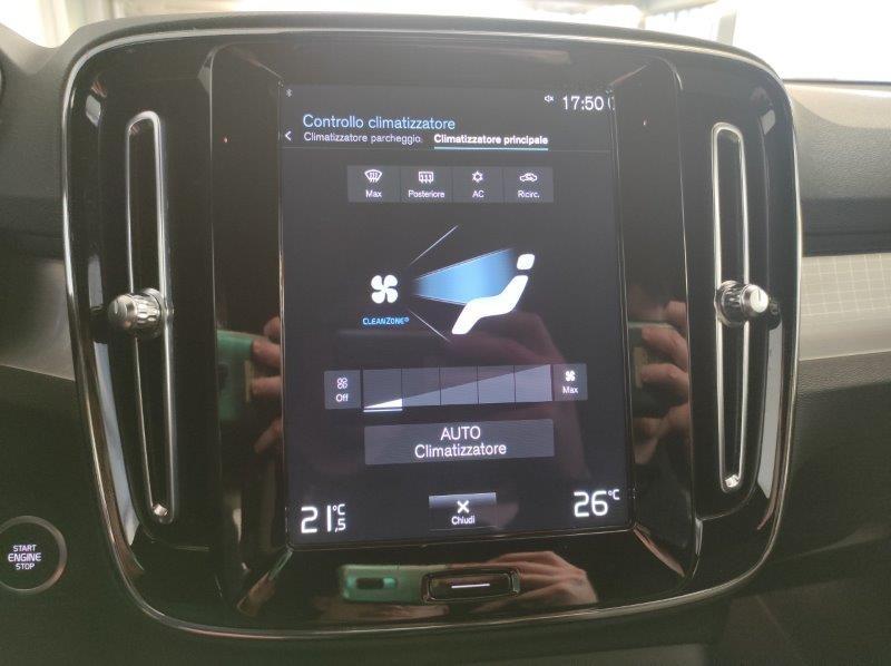 VOLVO XC40 (2017-->) - XC40 T2 Core