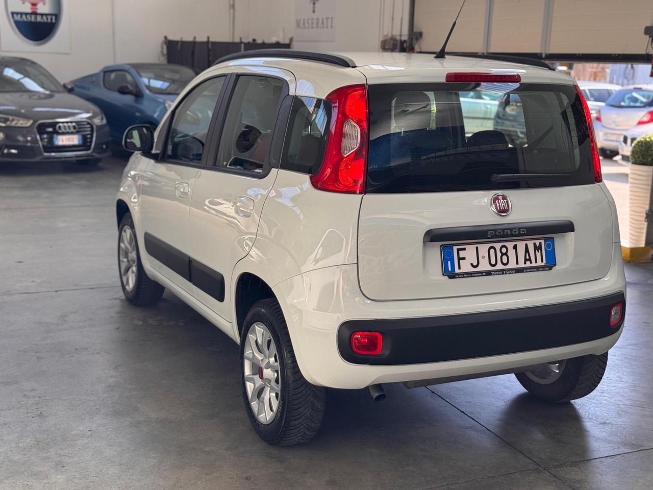 Fiat Panda 0.9 TwinAir Turbo Natural Power Lounge