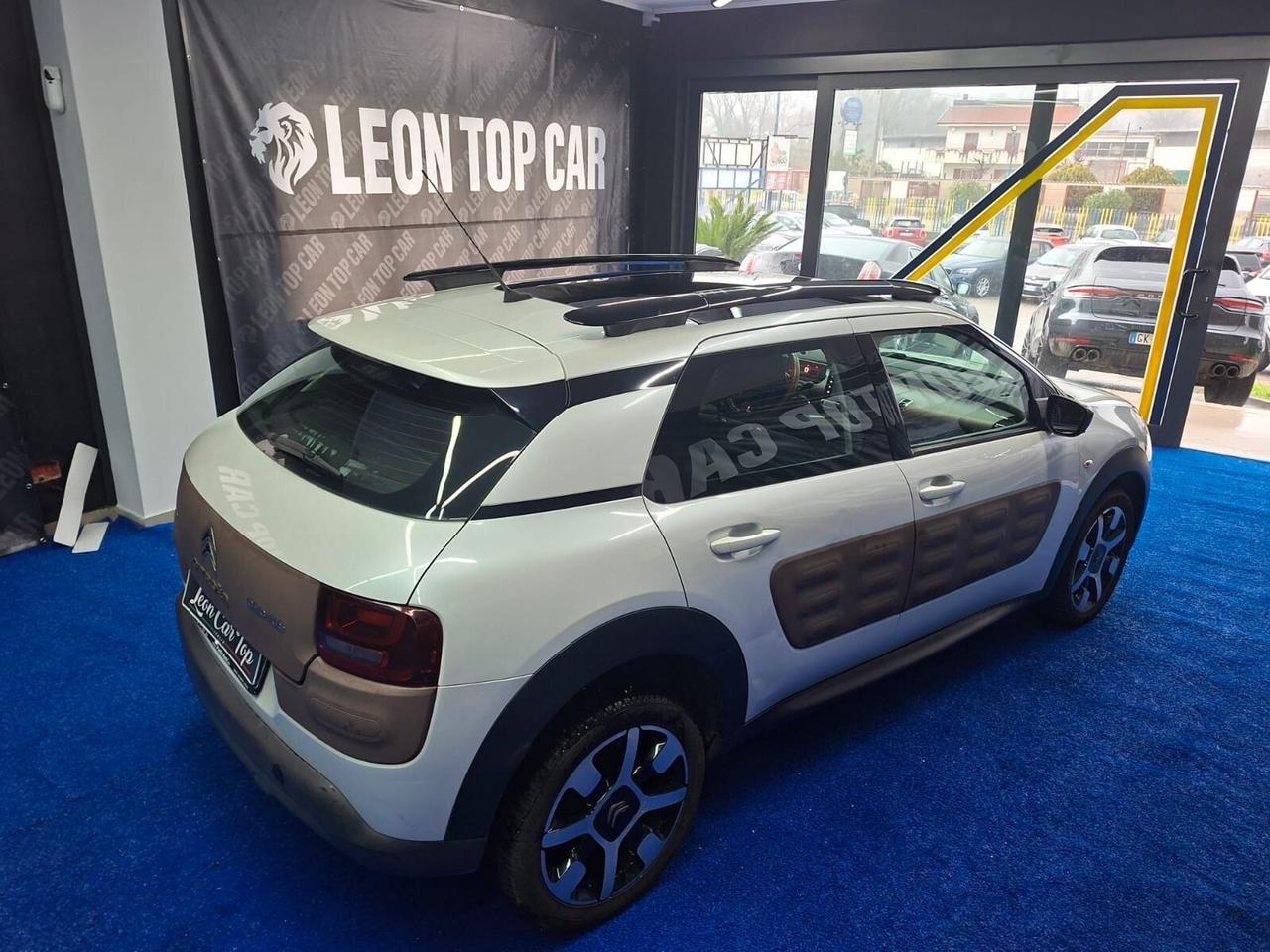 Citroen C4 Cactus tetto in vetro bianco perlato full