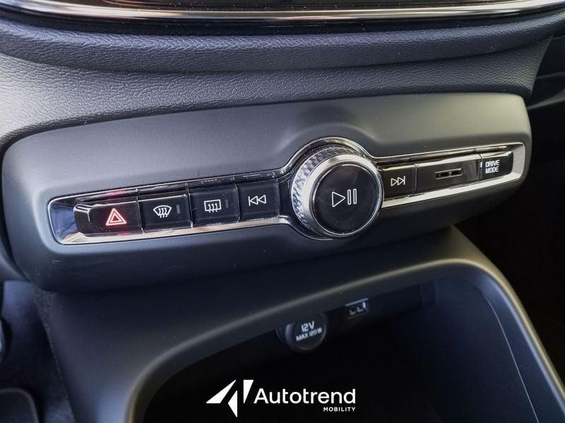 Volvo XC40 D3 150 CV AWD Automatica NAVI LED Business Plus