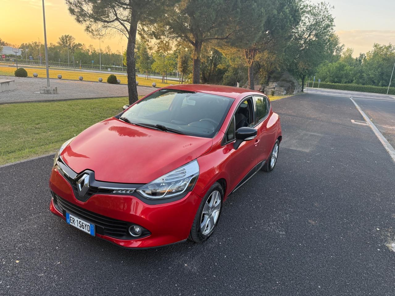 Renault Clio 1.2 75CV 5 porte Wave