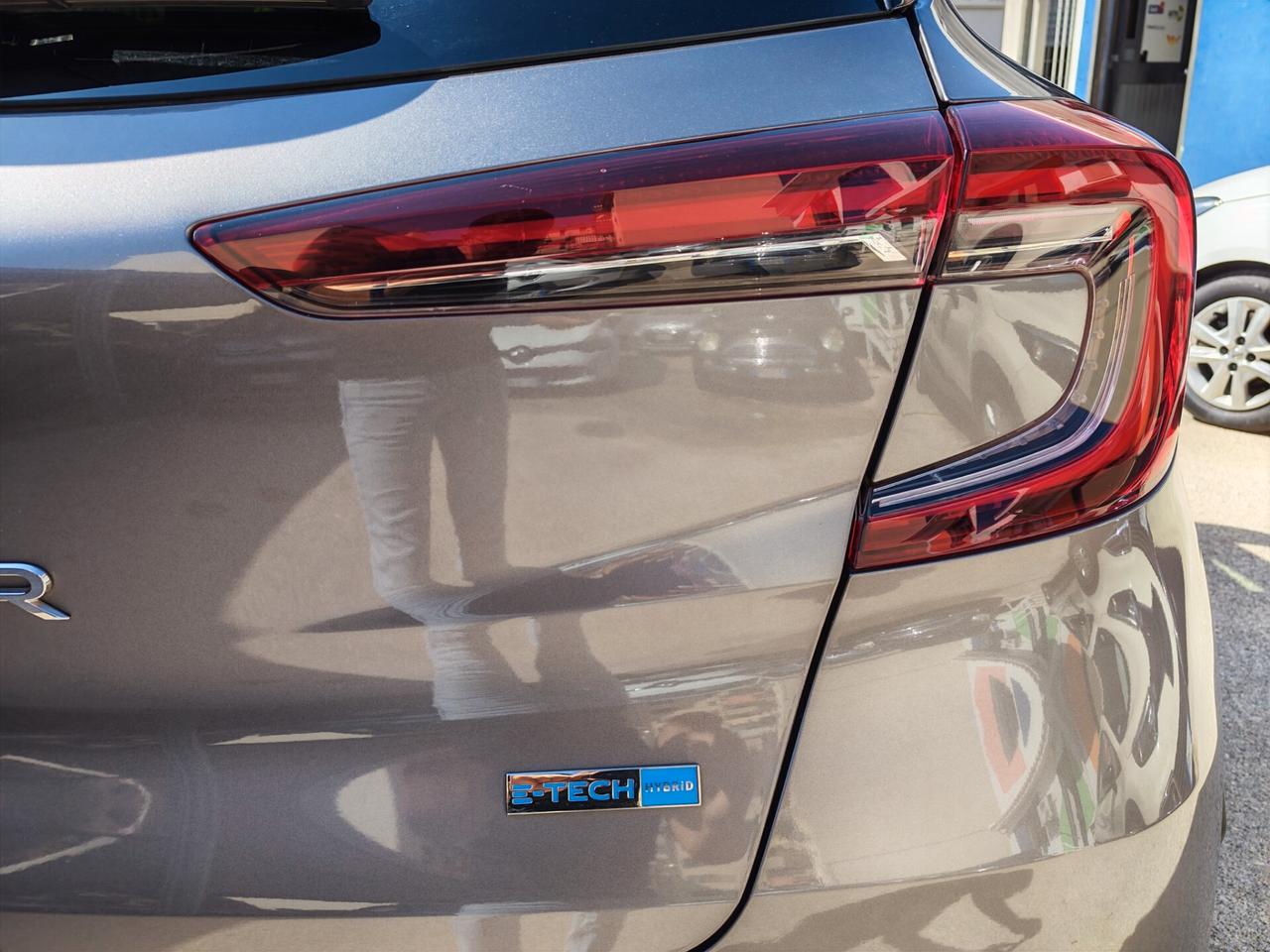 Renault Captur Full Hybrid E-Tech 145 CV Intens