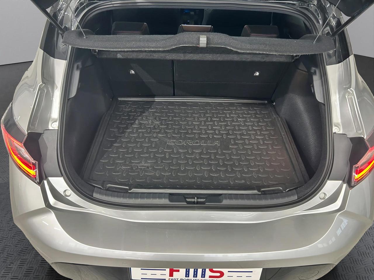 Toyota Corolla 2.0h Lounge cvt