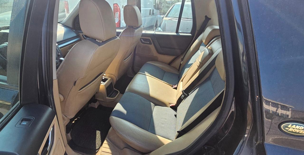 Land Rover Freelander 2.2 TD4 HSE 4x4