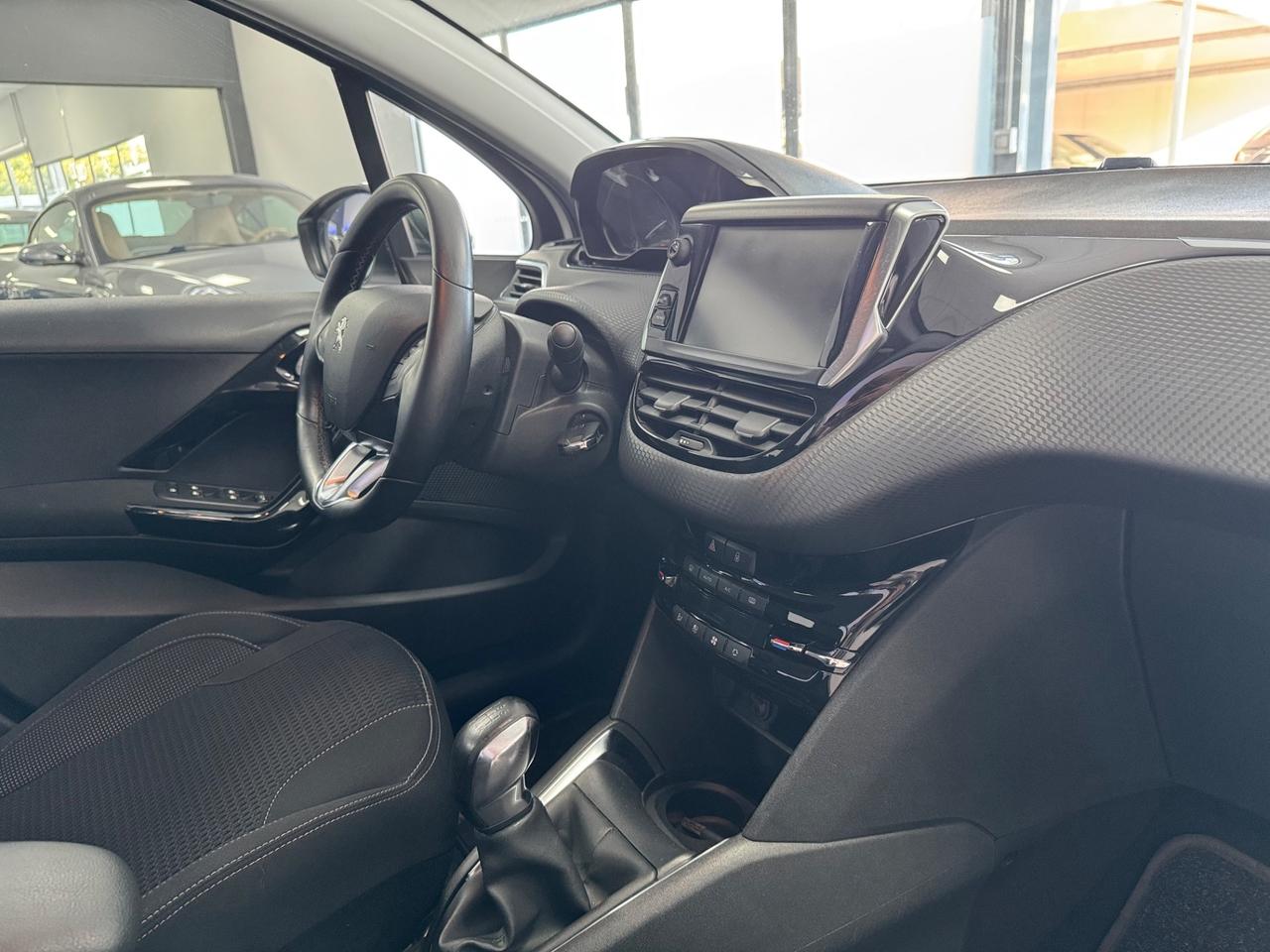 Peugeot 208 BlueHDi 75 5 porte Allure