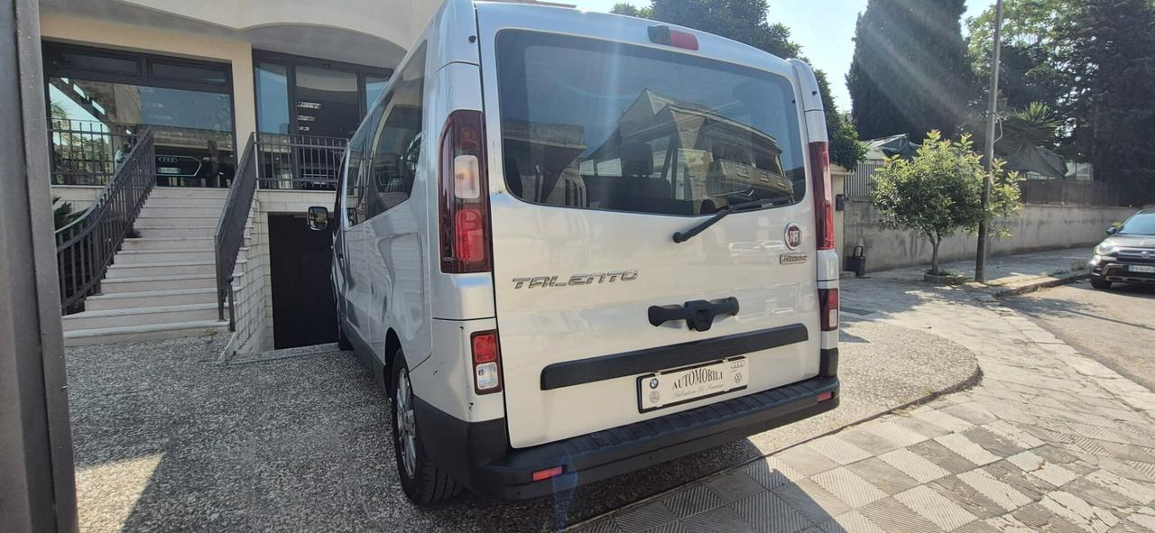 Furgone Fiat Talento 8 posti