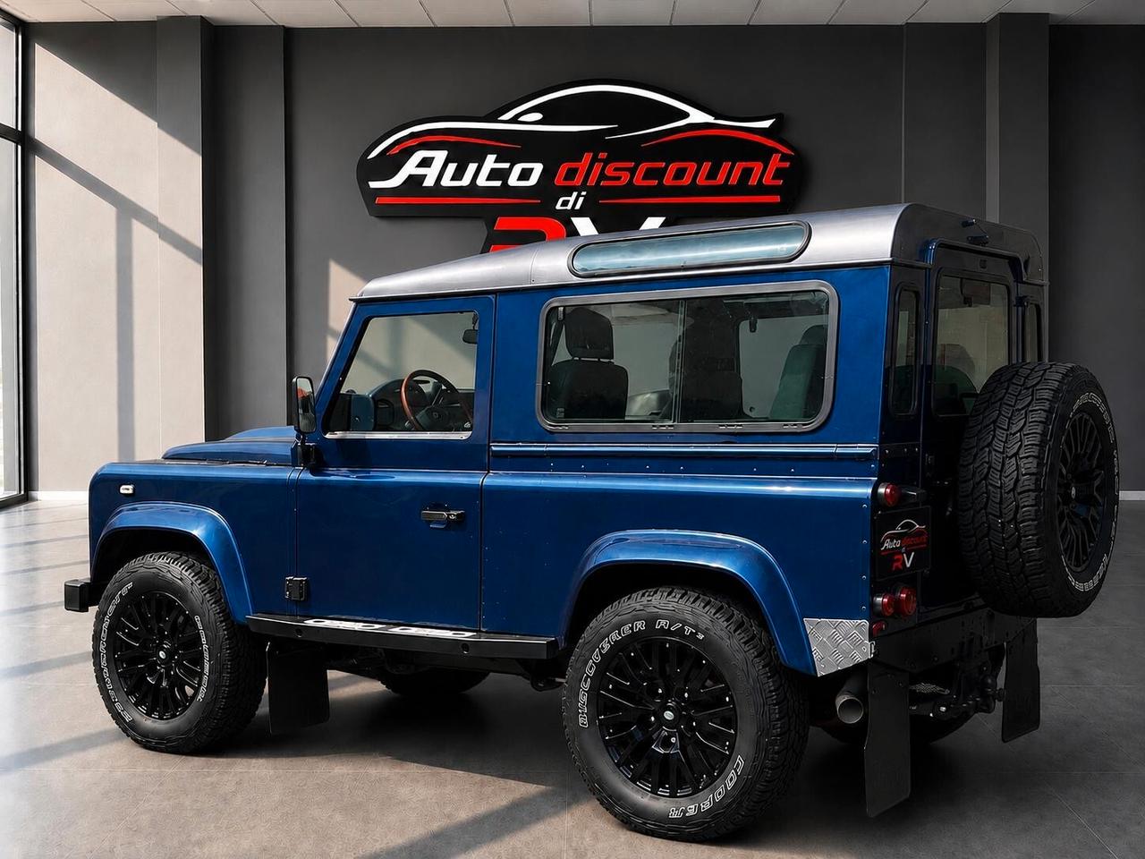 Land Rover Defender 90 2.4 TD4 Station Wagon SE