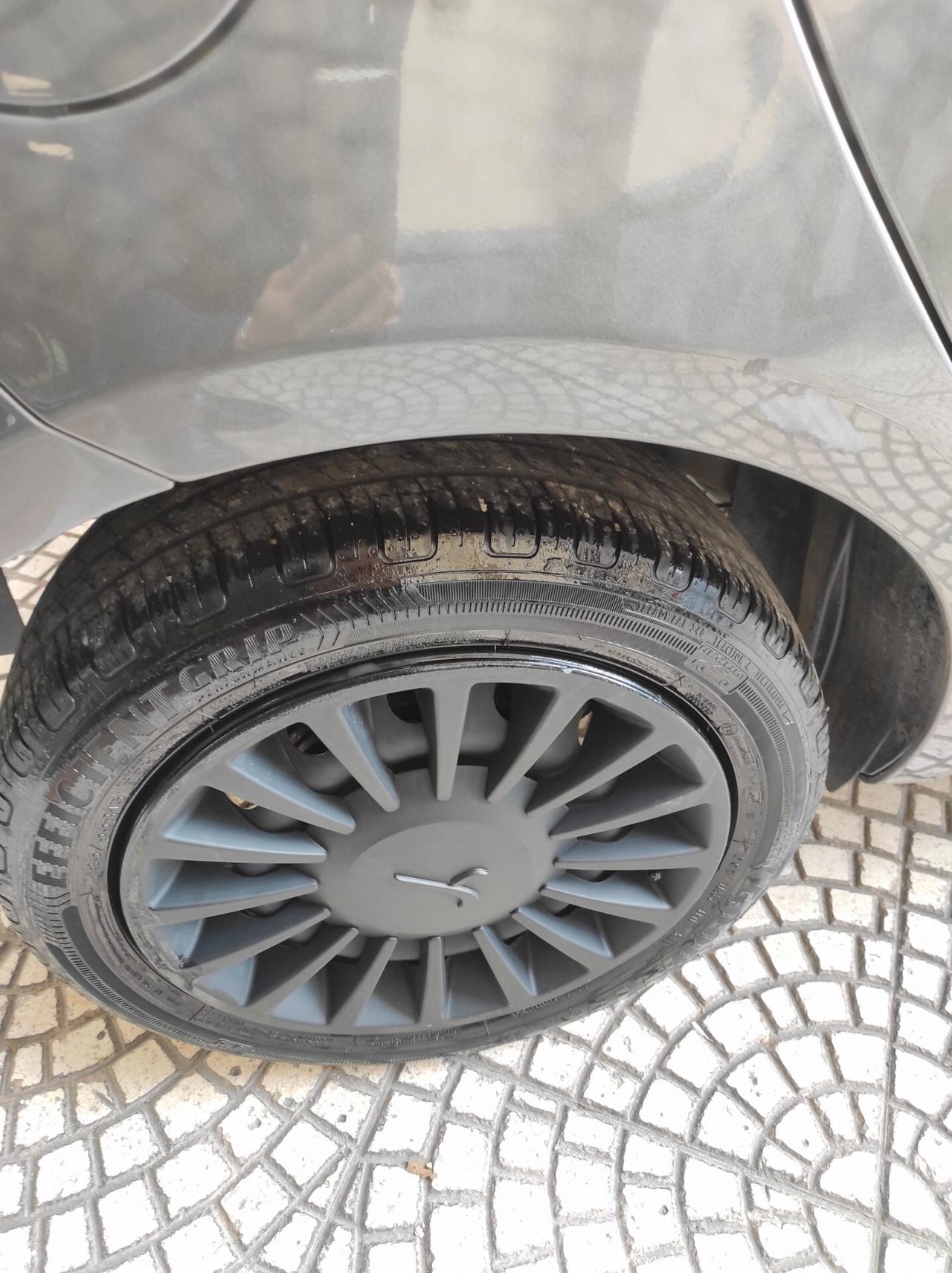 Lancia Ypsilon 2023 1.0 Hybrid Silver Plus BloccaCambio