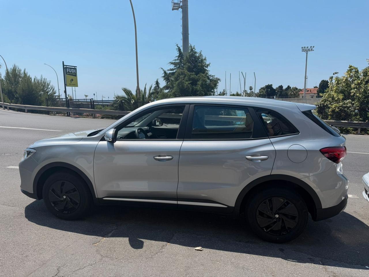 Mg ZS 1.5 Standard