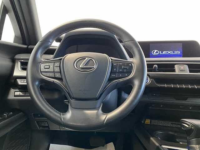 Lexus UX Hybrid Midnight