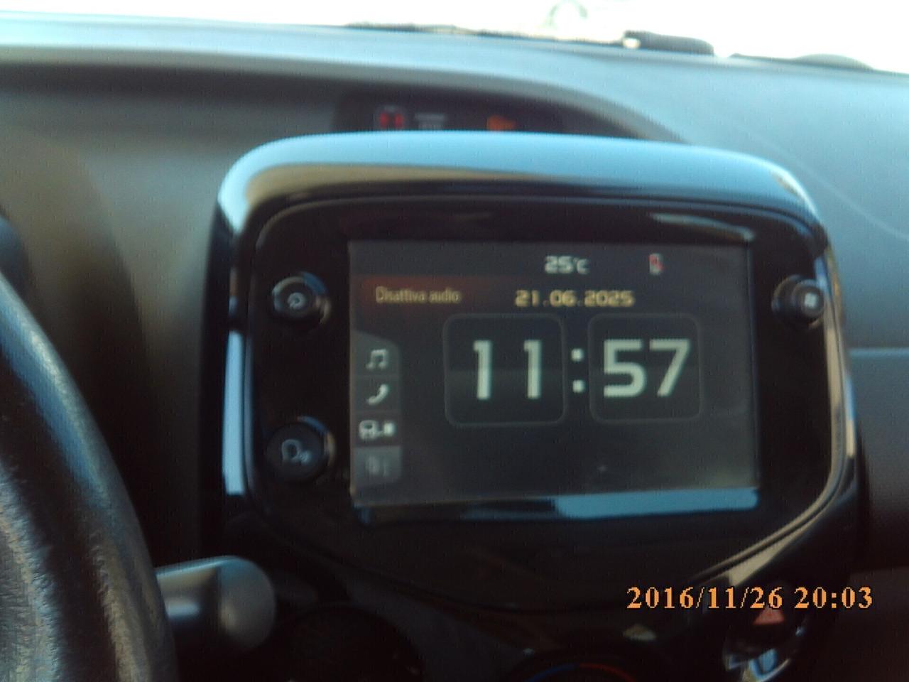 Citroen C1 VTi 72 ETG 5 porte Urban Ride