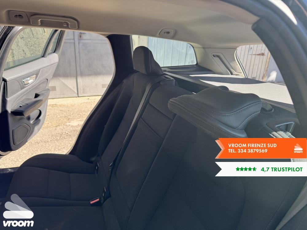 VOLVO V60 (2018-->) V60 B4 (d) Geartronic Momen...