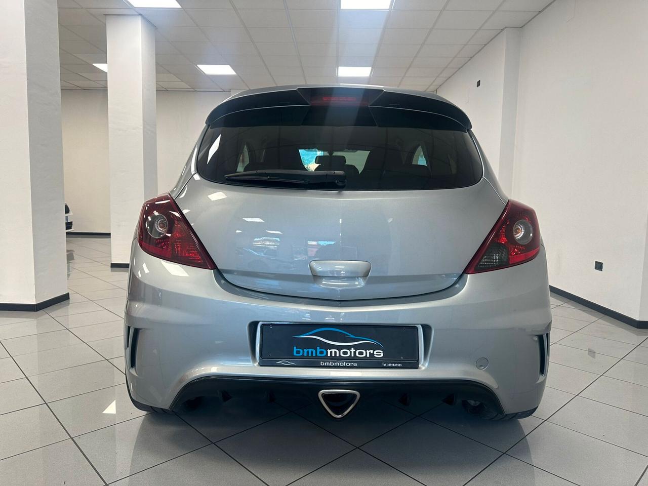 Opel Corsa 1.6 T 192CV 3 porte OPC