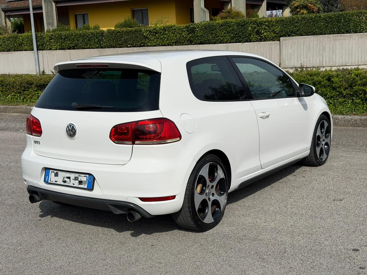 Volkswagen Golf GTI 2.0 TSI 3p.