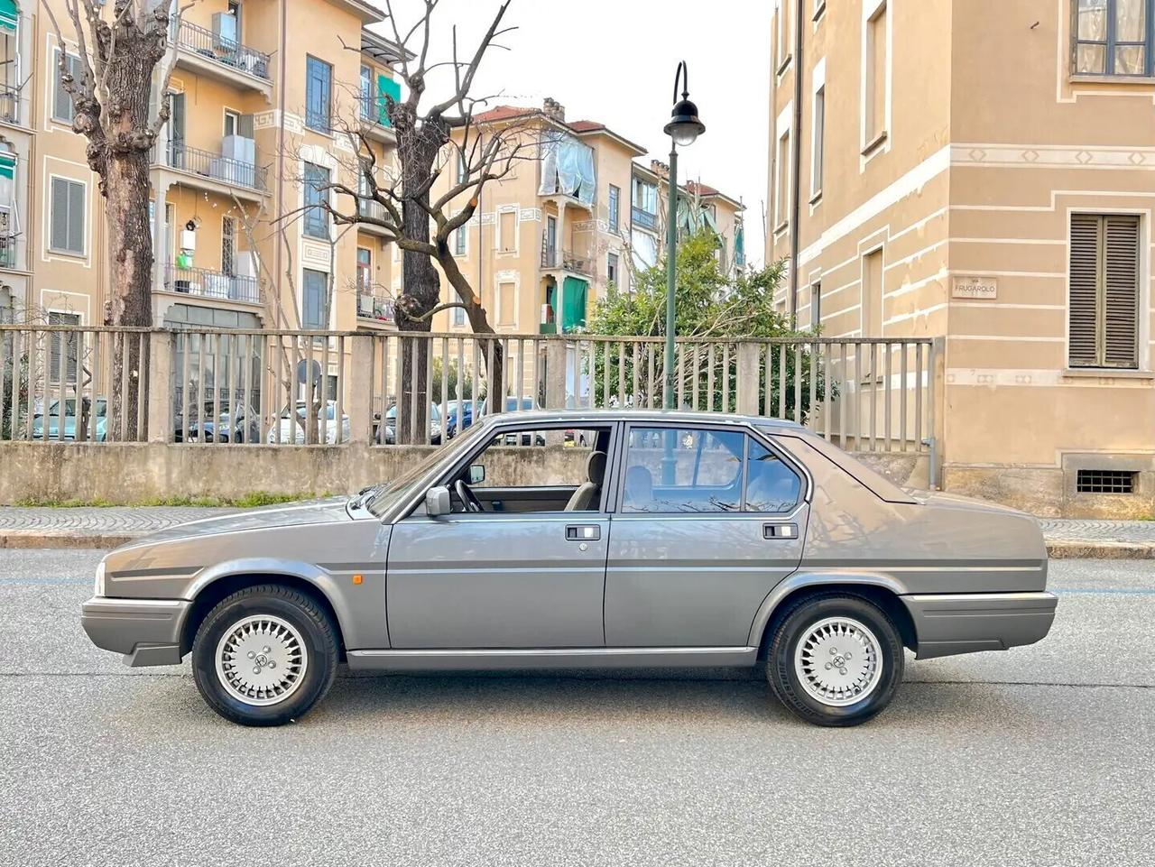 Alfa Romeo 90 2.0 Iniezione