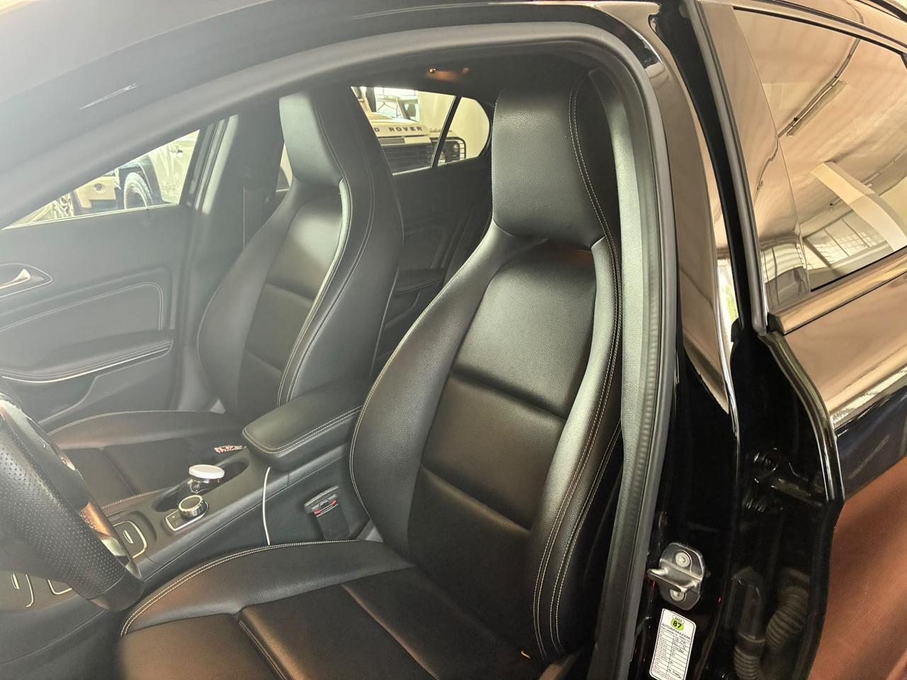 Mercedes-Benz GLA 200 d night edition 4matic auto