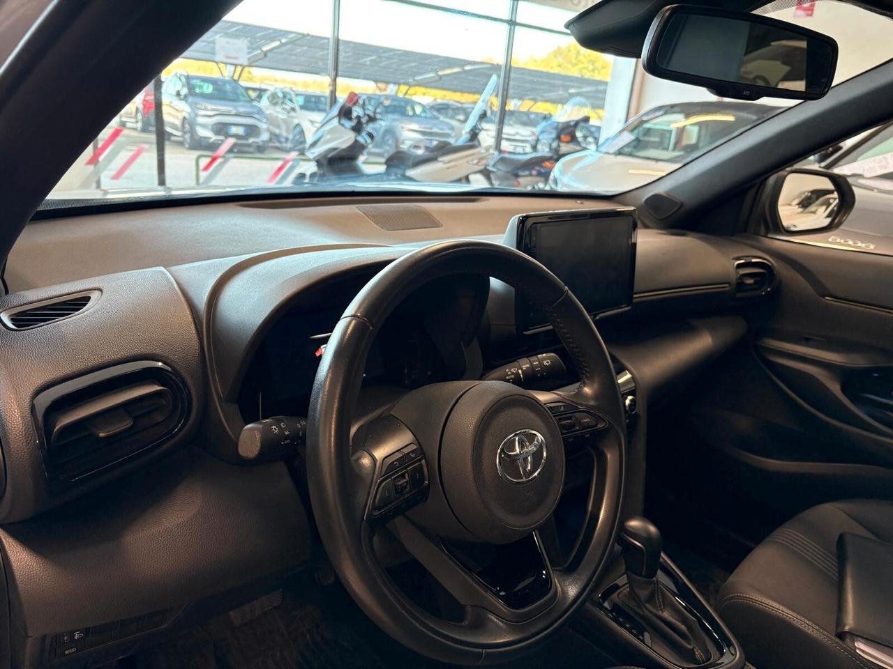Toyota Yaris Cross ADVENTURE 1.5 Hybrid 5p. E-CVT UNICO PR.