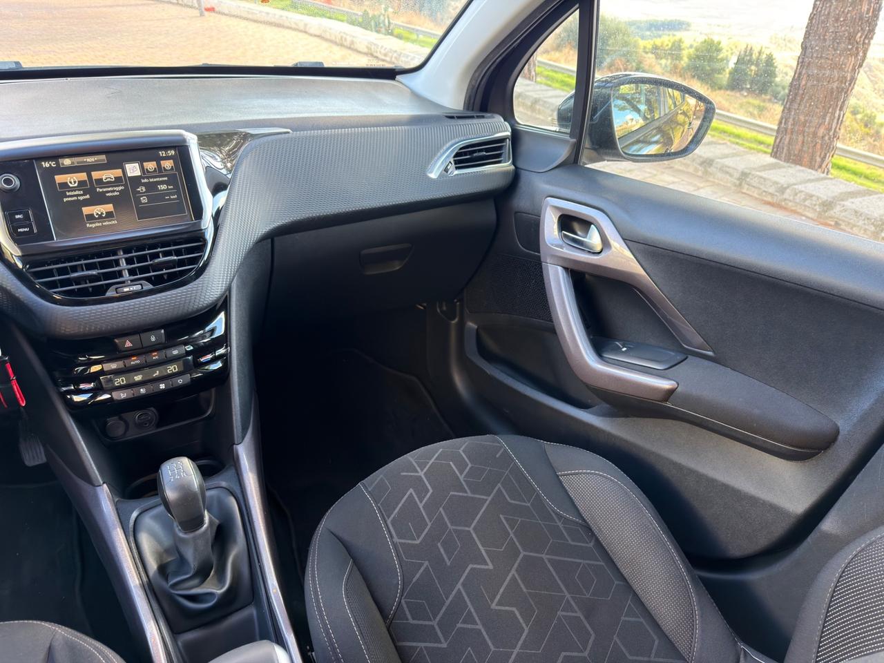 Peugeot 2008 1.6 HDi 100cv 2016 SOLO 150.000KM