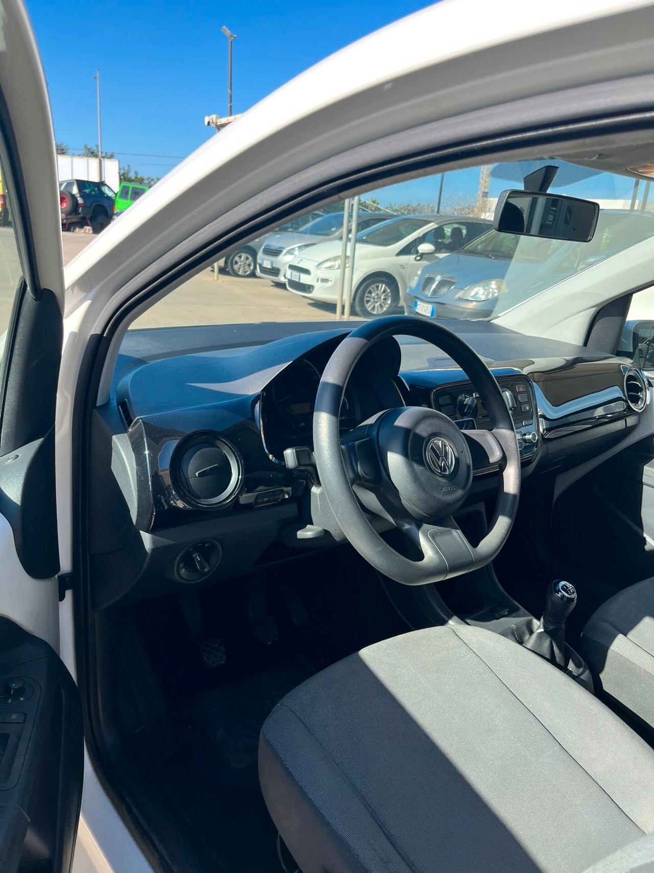 Volkswagen up! 1.0 75 CV 5p. high