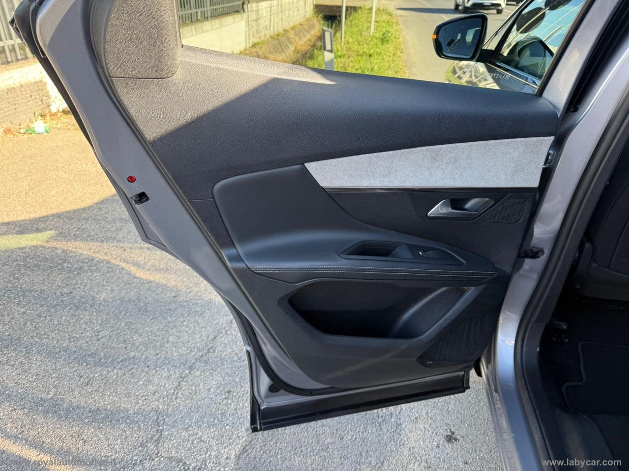 PEUGEOT 3008 BlueHDi 130 S&S EAT8 GT Line