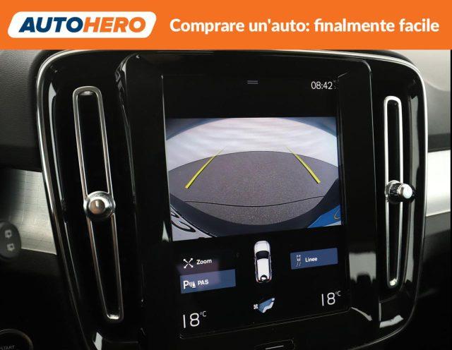 VOLVO XC40 T3 Momentum Pro