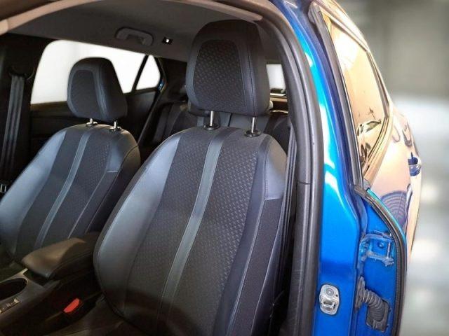 PEUGEOT 2008 BlueHDi 100 S&S Allure Navi Pack