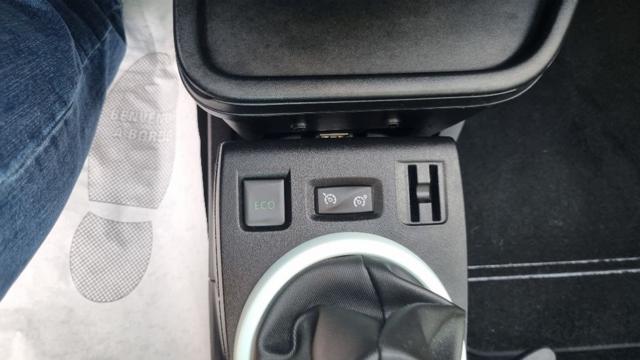 RENAULT Twingo TCe 90 CV La Parisienne