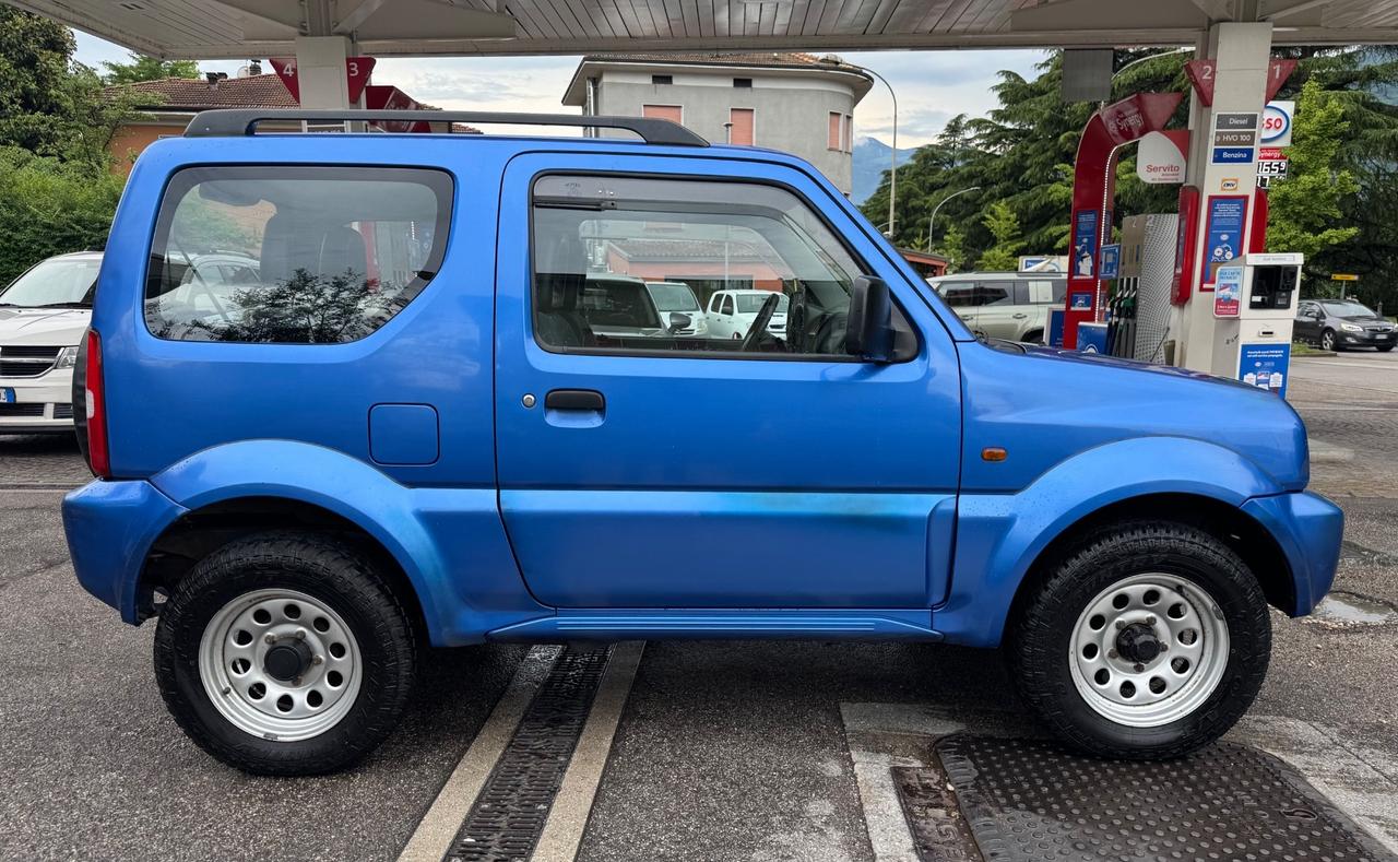Suzuki Jimny 1.3i 16V cat 4WD JLX